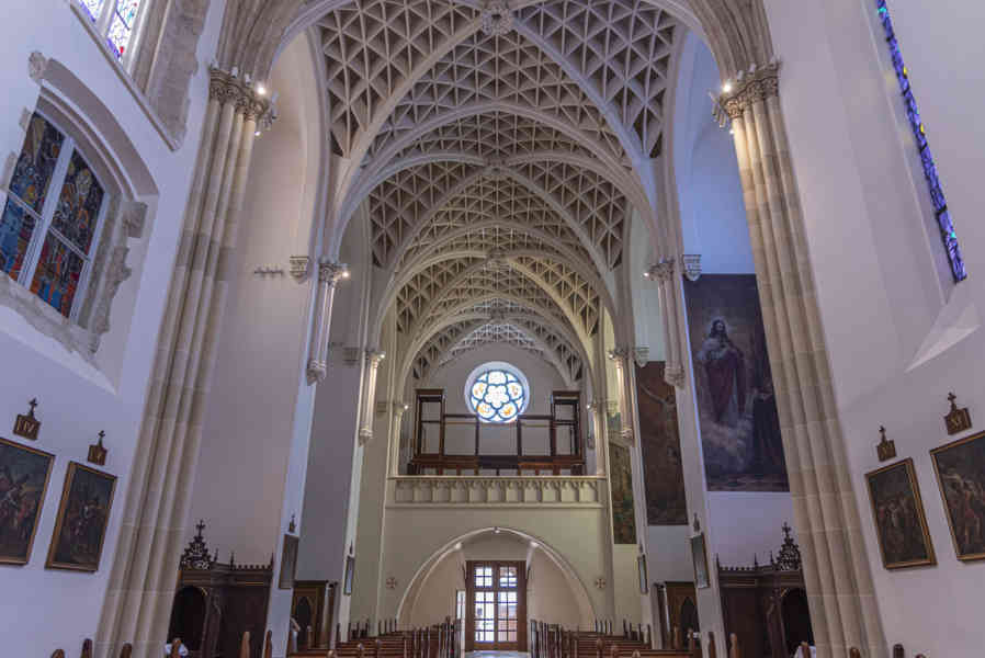 Croacia - Zagreb 32 - iglesia de San Francisco.jpg
